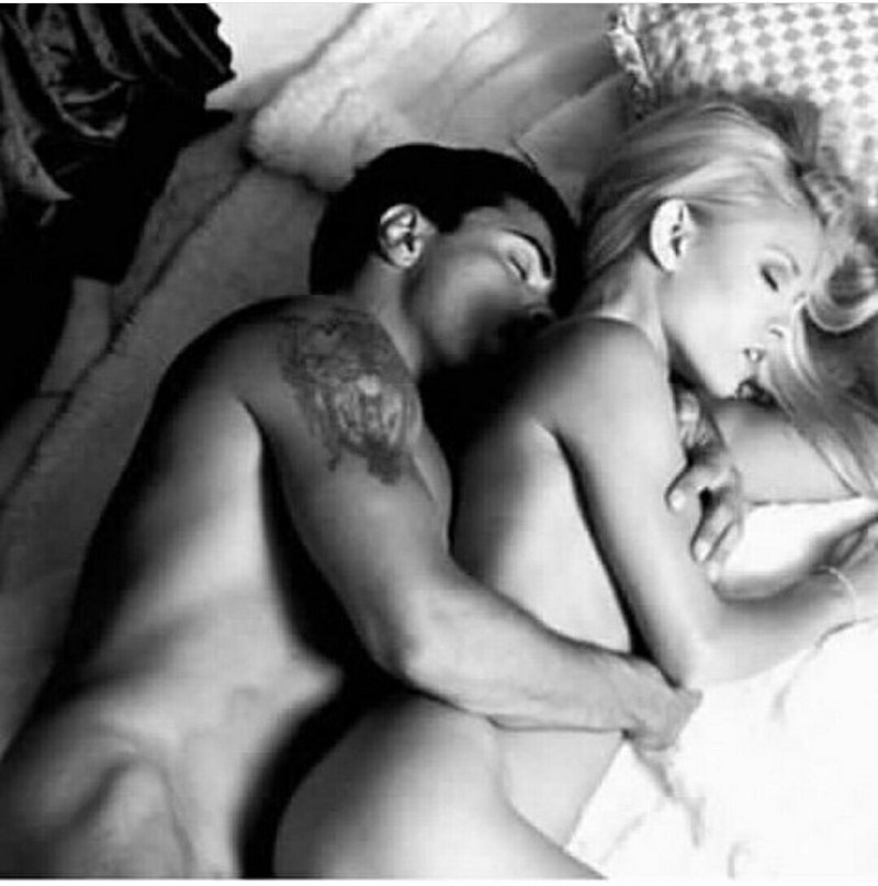 Eroticly hugs in bed, In bed erotica, Porn