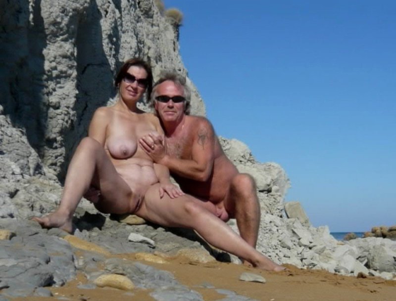 Naked mature married couples, A pair of nudists, Nudist beach sex