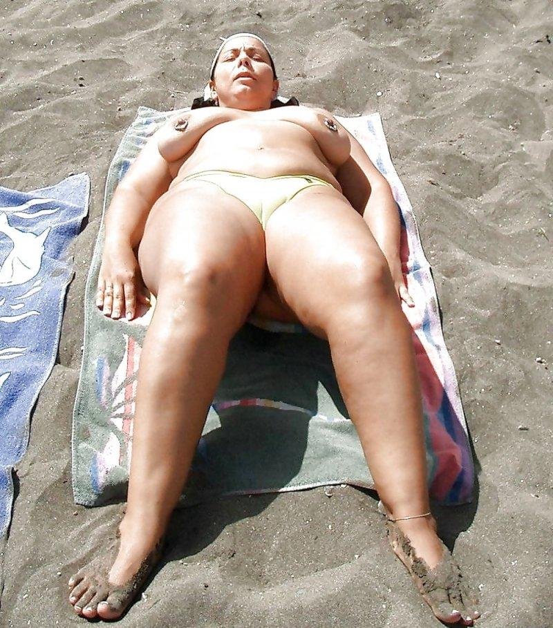 Naked thick women on the beach, Fat naked women on the beach, Naked bbw on the beach