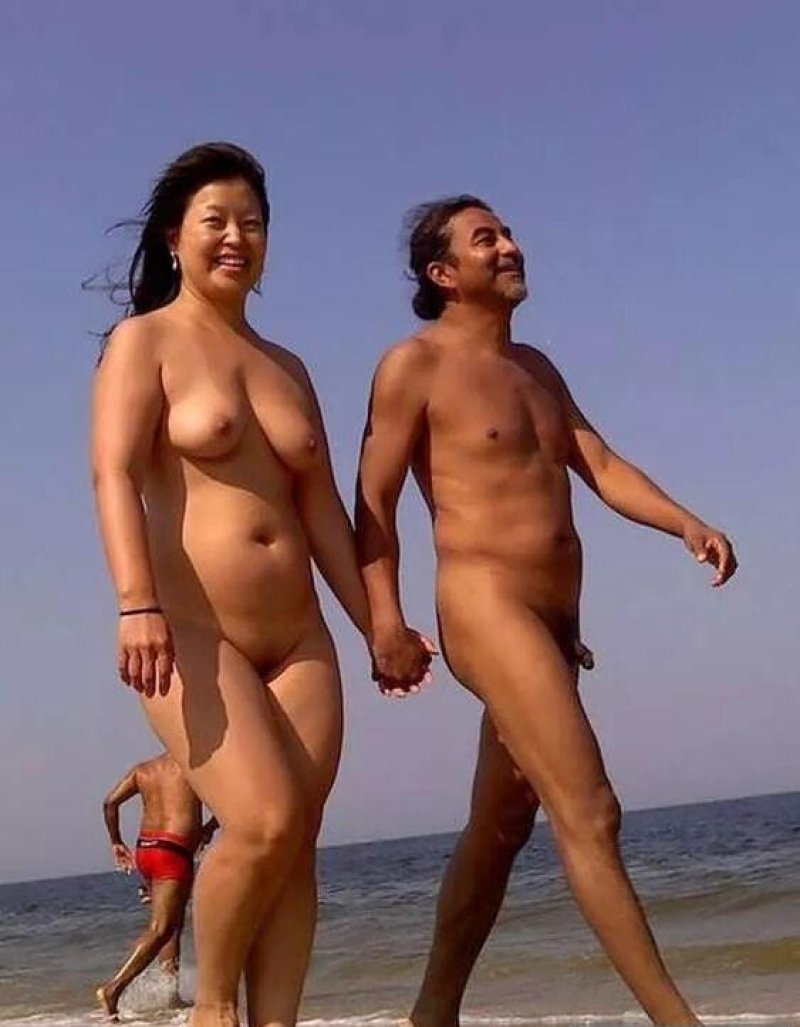 Naked with parents on the beach, Nudism, Naked couples on the beach