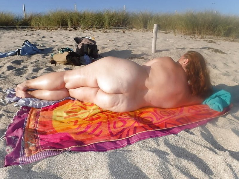 Fat on the beach, Fat naked sunbathing, Naked thick women on the beach