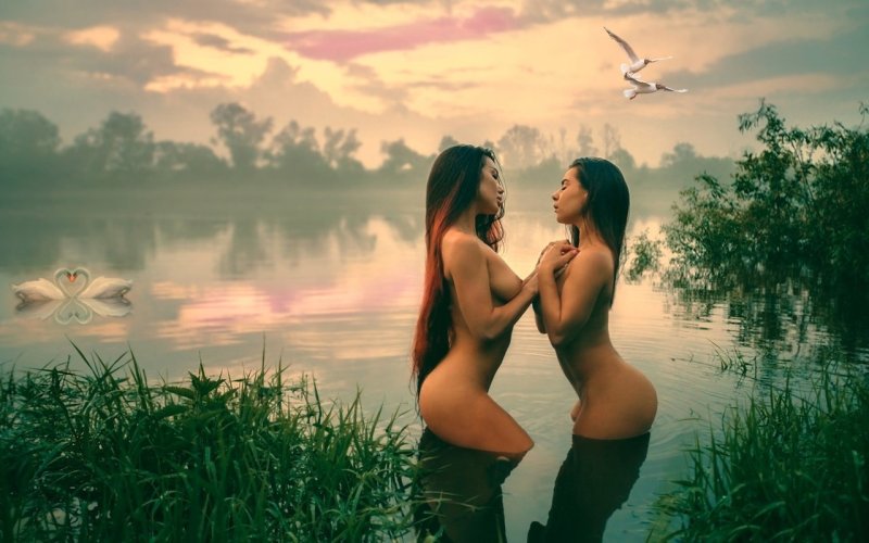 Beautiful naked women in nature, Erotic photo shoot of two girls, Photo shoot of two girls nude