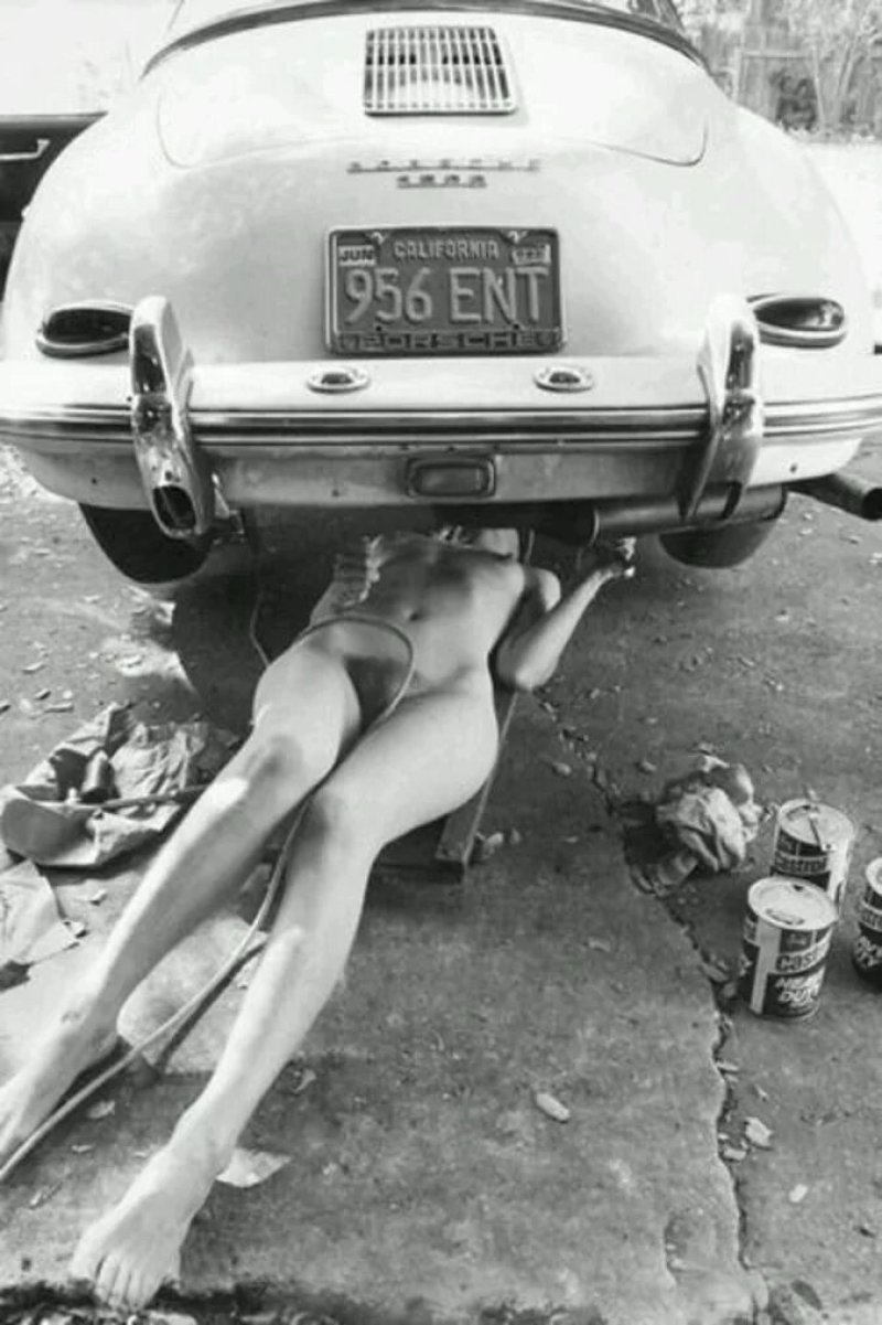 Naked girls and cars, Auto Erotica, Retro Auto