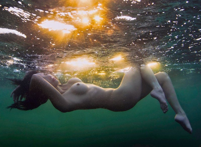 Dive in law natalia avseenko, Naked women in water, Naked girls in water