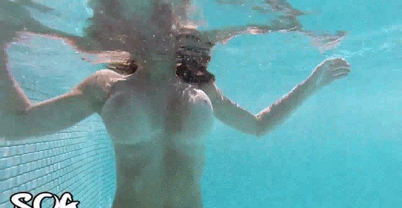 Naked in the water, Naked in water, Naked boobs in the pool