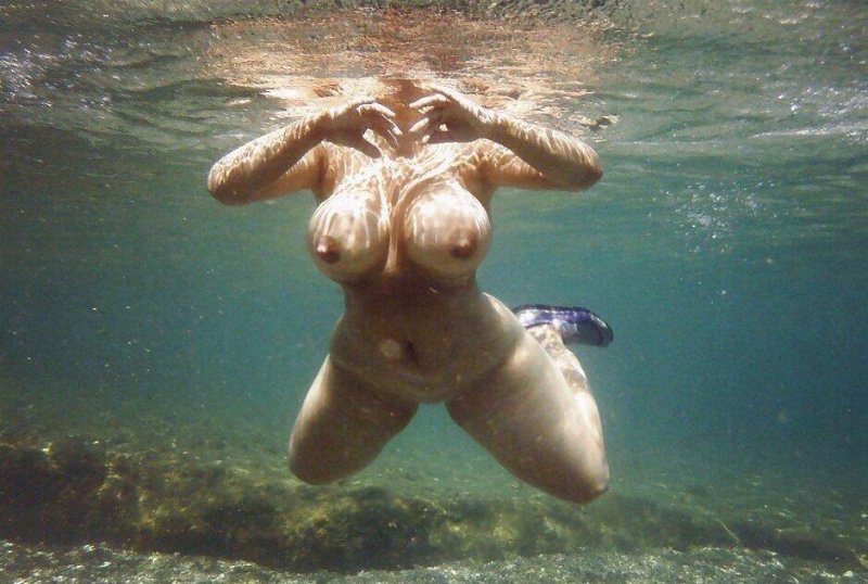 Wolly women with big tits, Big boobs under water, Women with big tits