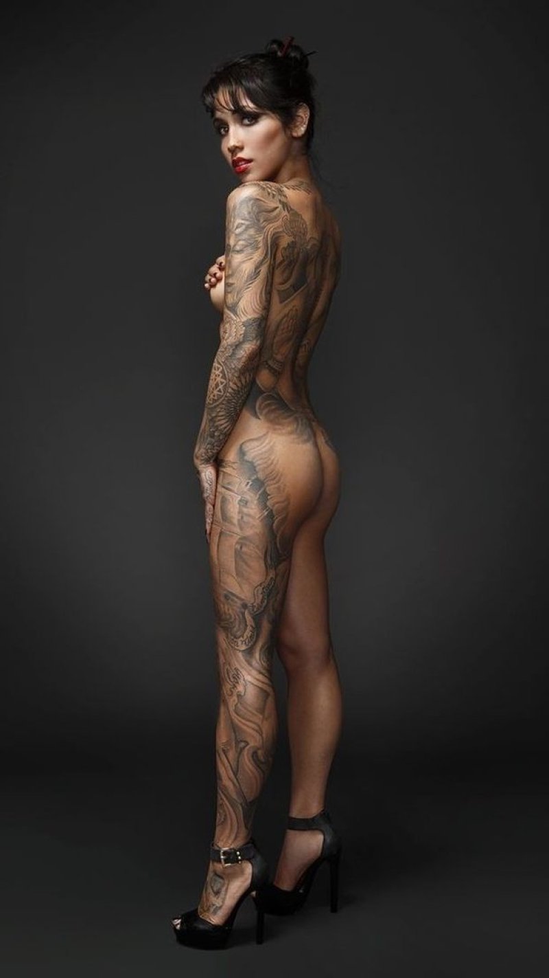 Naked women with tattoos, Tattooed girls nude, Naked tattooed women