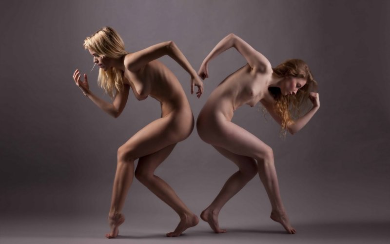 Poses for an erotic photo shoot, Unusual naked women, Poses of naked girls