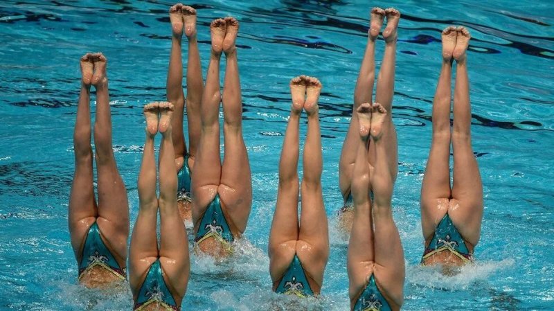 Synchronous swimming naked, Synchronized swimming naked, Synchronized swimming piquant moments