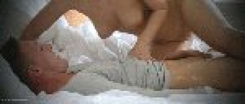 Morning caresses, Women, Intimate