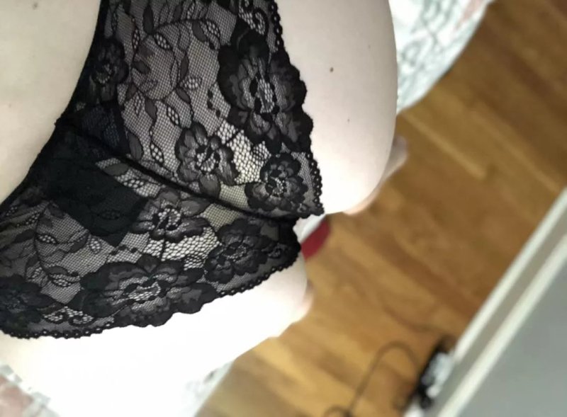 Women in lace underpants, Lace underwear, Girl in lace panties