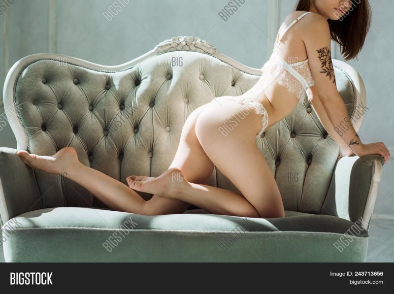 Erotic photos of melanie, Erotic, Models in linen