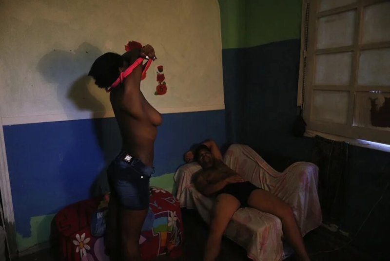 Villa mimoza rio de janejro, Faveli Rio de Janeiro prostitution, Bullflow in Brazil