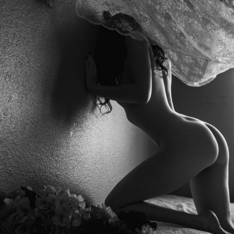 Erotic black white, Black white erotica, Photo shoots of girls