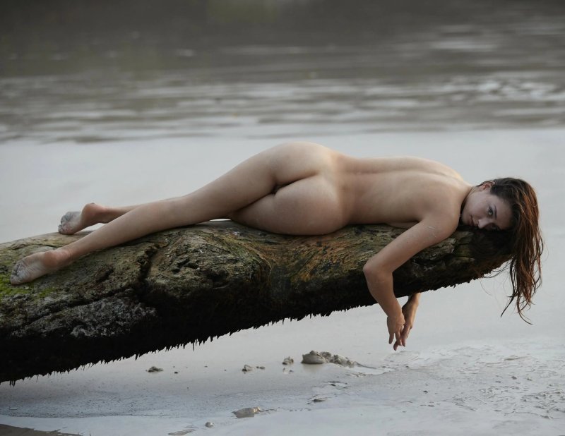 Jessica albank is naked, Erotic, Girl in Lake