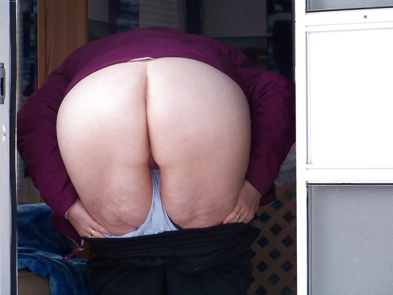 Mature amateur ass in panty, Porn, Old porn