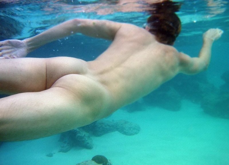 Naked man underwater, Swimming naked, Naked in the water