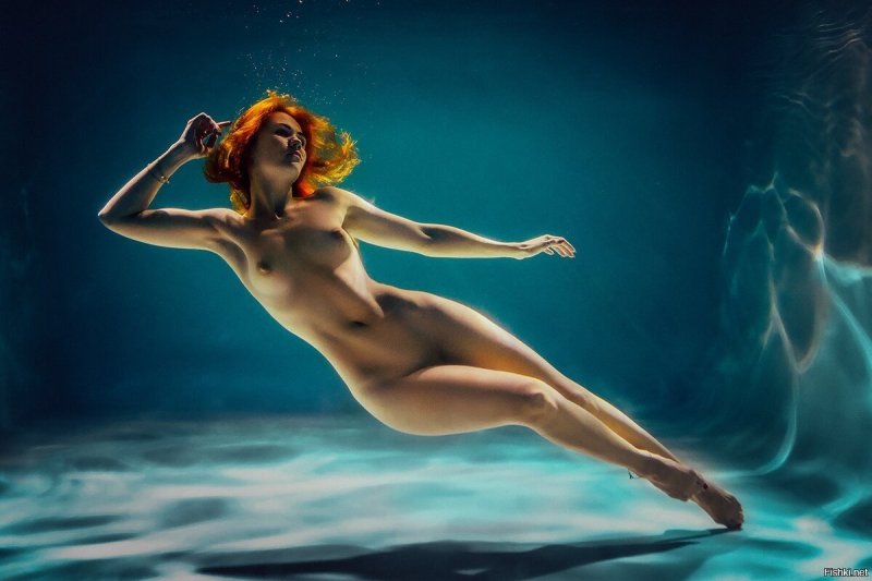 Naked women in flight, Photoshoot underwater, Underwater shooting girls