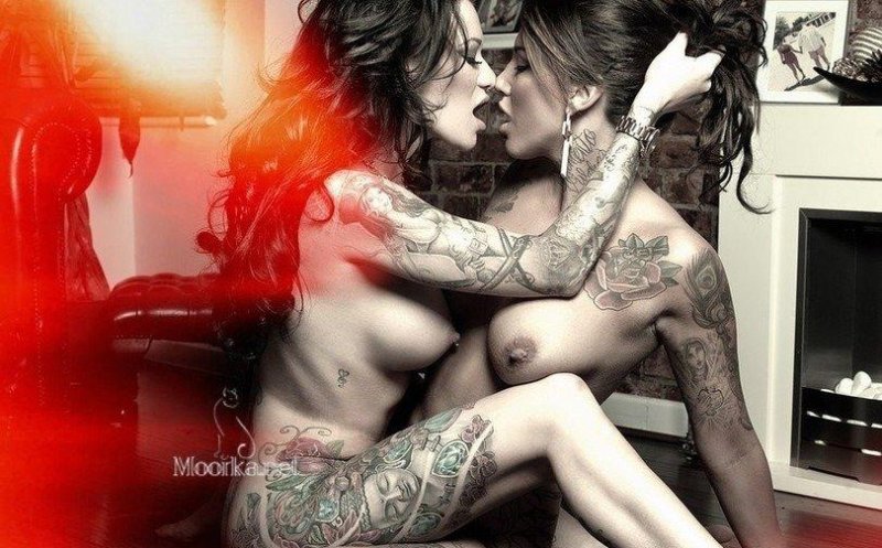 Tattooed lesbian girls, Lesbian tattoo for girls, Beautiful tattooed lesbian girls