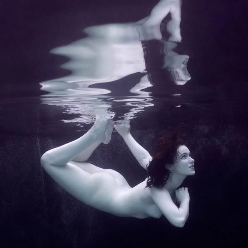 Girls under water naked, Naked photo shoot underwater, Naked women in water