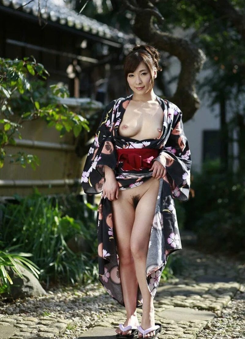 Naked japanese women in kimono, Japanese, Naked Japanese women in kimono