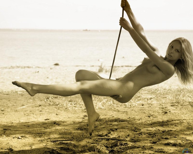 Girl on a swing naked, Girl on a swing, Erotic photo shoot on a swing