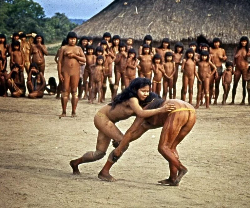 Naked indian tribes, Naked women Indians Xingu, Naked women Indians