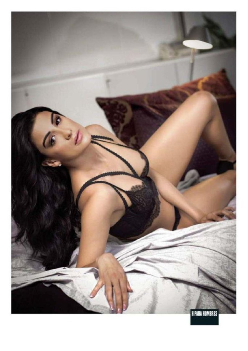 Vanessa arias, Naked actress, Erotic model