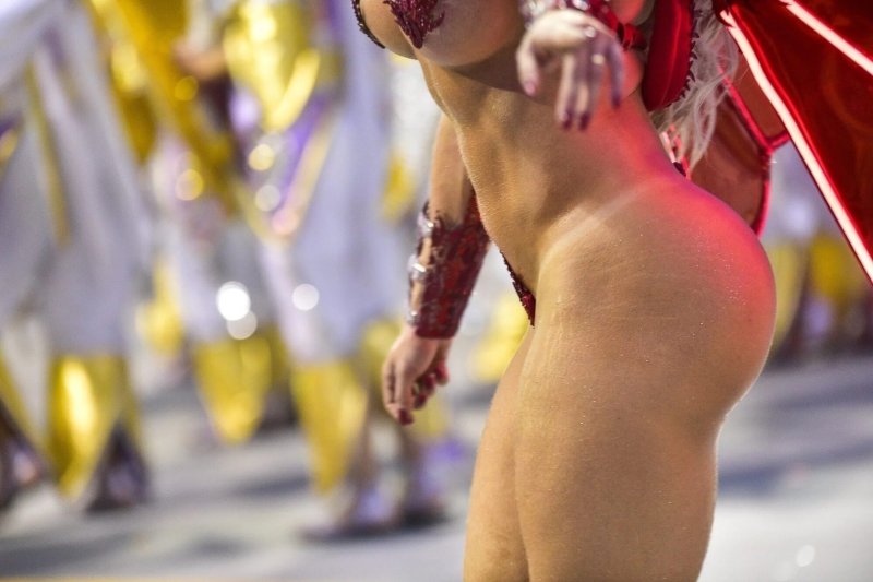 Juju salimeni, Naked Brazilians, Andrea Martins Brazili Carnival