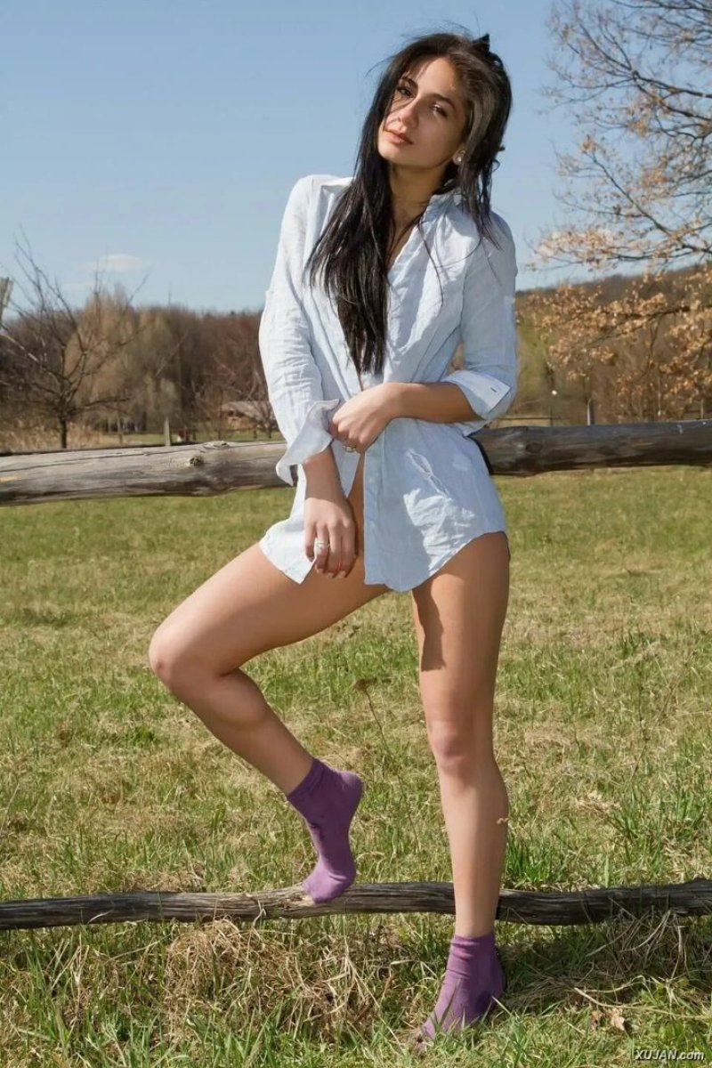 Malina, Erotic, Brunette