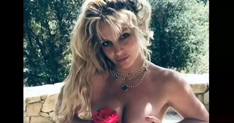 Britney Spears Toples, Britney Spears now, Britney Spears published naked
