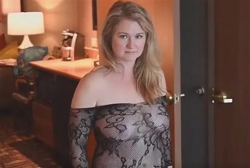 Ellis runs row, Porn, Milf