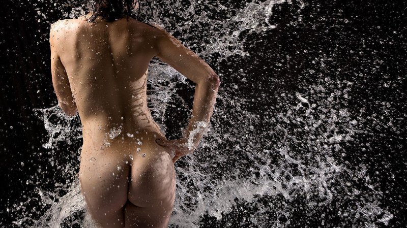 Beautiful naked female body, Naked women in the rain, Erotica nude