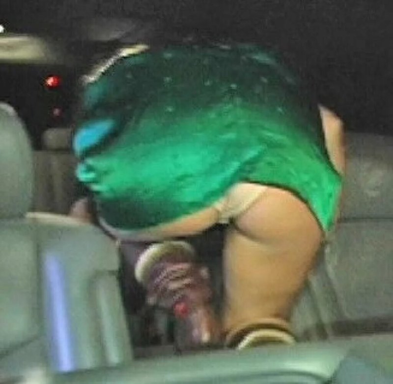 Britney spears naked paparazzi, Britney Spears in the car, Britney Spears without panties
