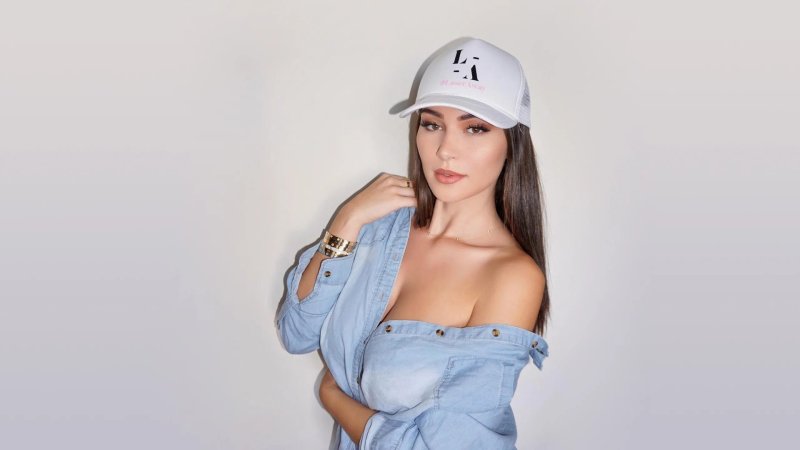 Jenna Genovich, Stylish baseball cap, Girl