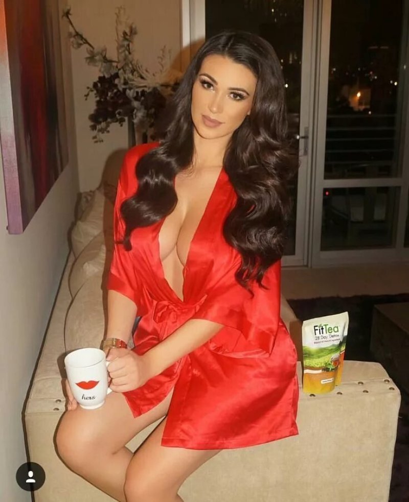 Jenna jenovic, Jenna Genovich, Sexy robes