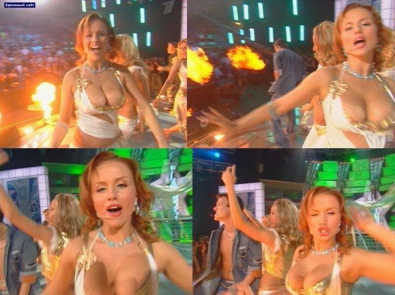 Anna semenovich erosasveta, Anna Semenovich Erosasveta, Anna Semenovich lit her chest