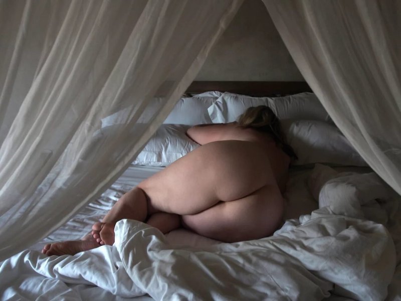 Naked lush women in bed, Naked women in bed, Porn