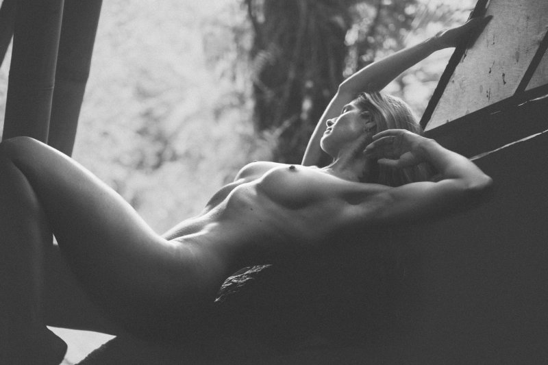 Naked australian model, Nude poses, Naked Australian model