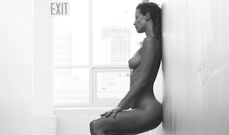 Renata valliulina, Erotic, Topless naked
