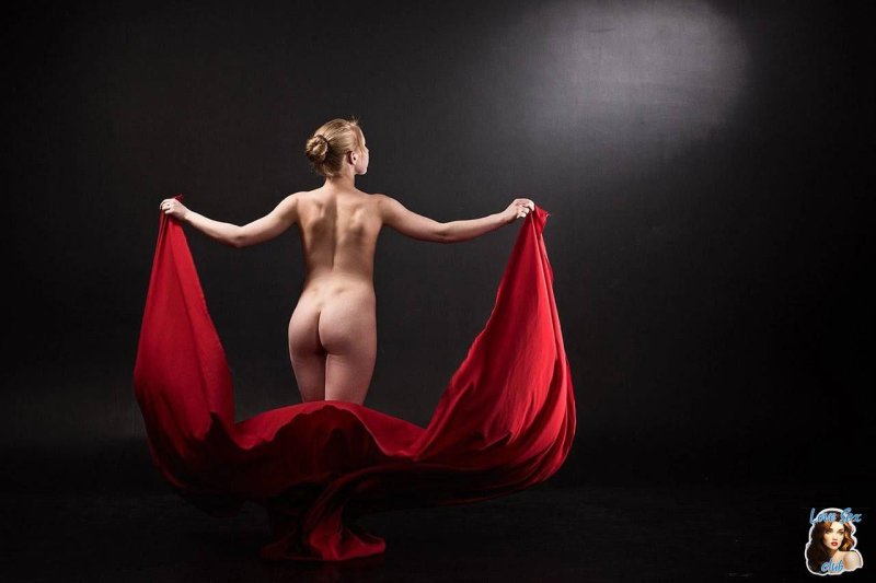 Erotic, Nude erotica, In the style of nude