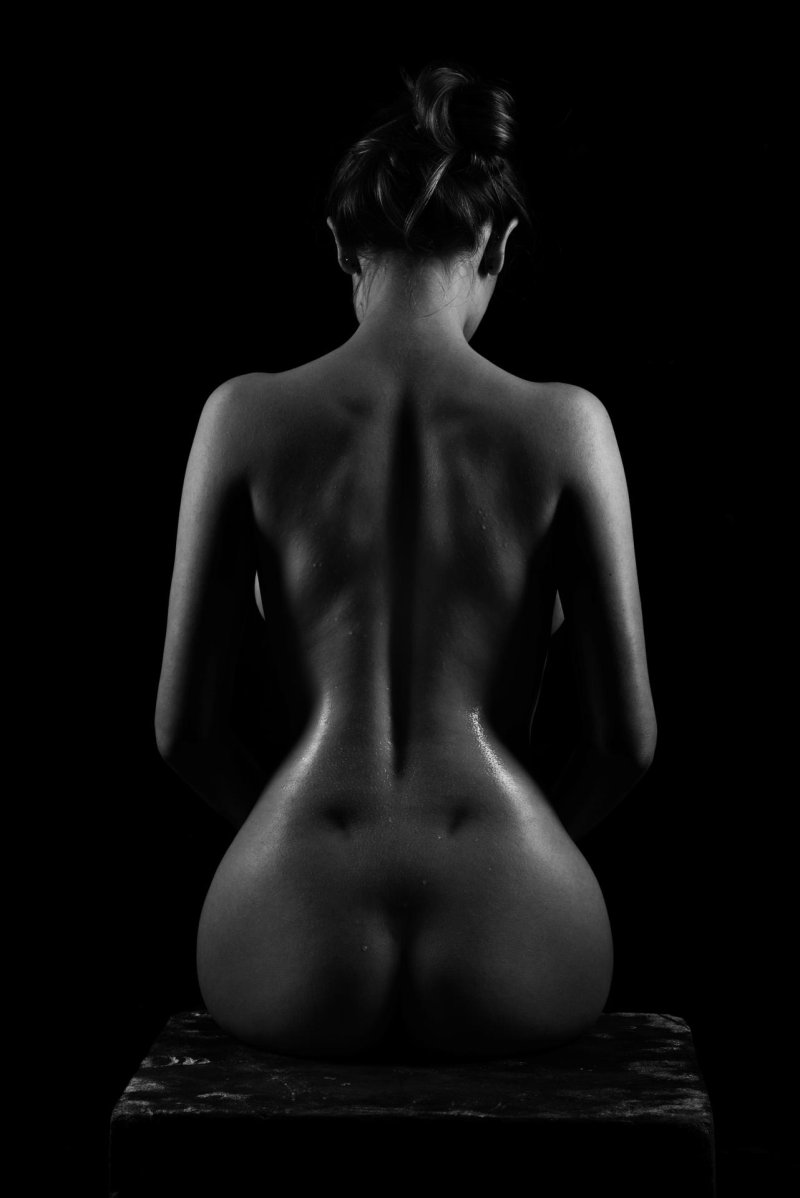 Artistic erotica, Professional erotica, Naked body