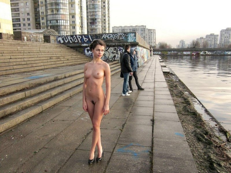 Naked on the Private embankment, Naked girls Peter, Naked on the street