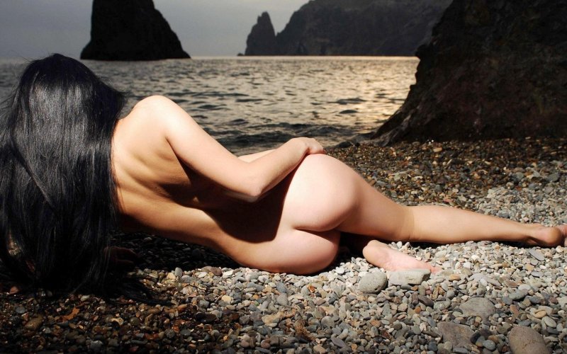 Naked brunette with long hair, Brunette with long hair nude, Brunette