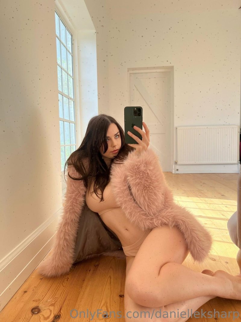 Erotic, Danielle sharp, Erotic