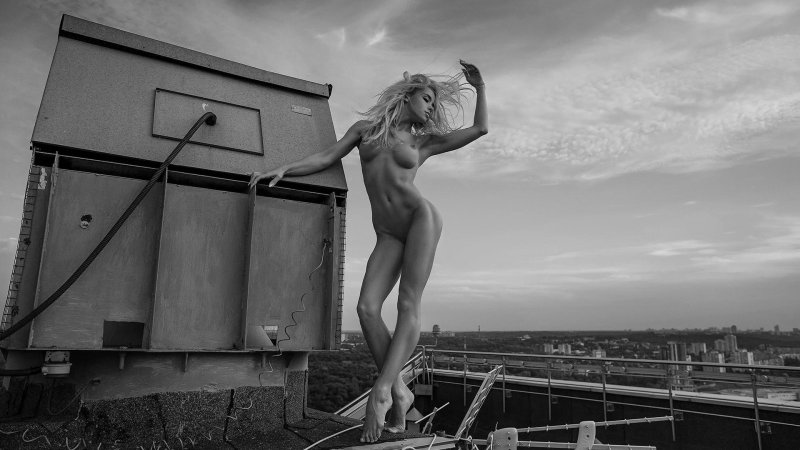 Julia Reutova Naked, Erotic, Naked girls on the roof
