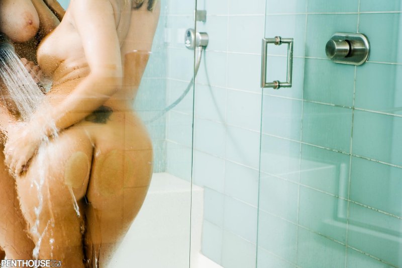 Naked women wash in the shower, Naked women in the shower, Beautiful naked women in the shower