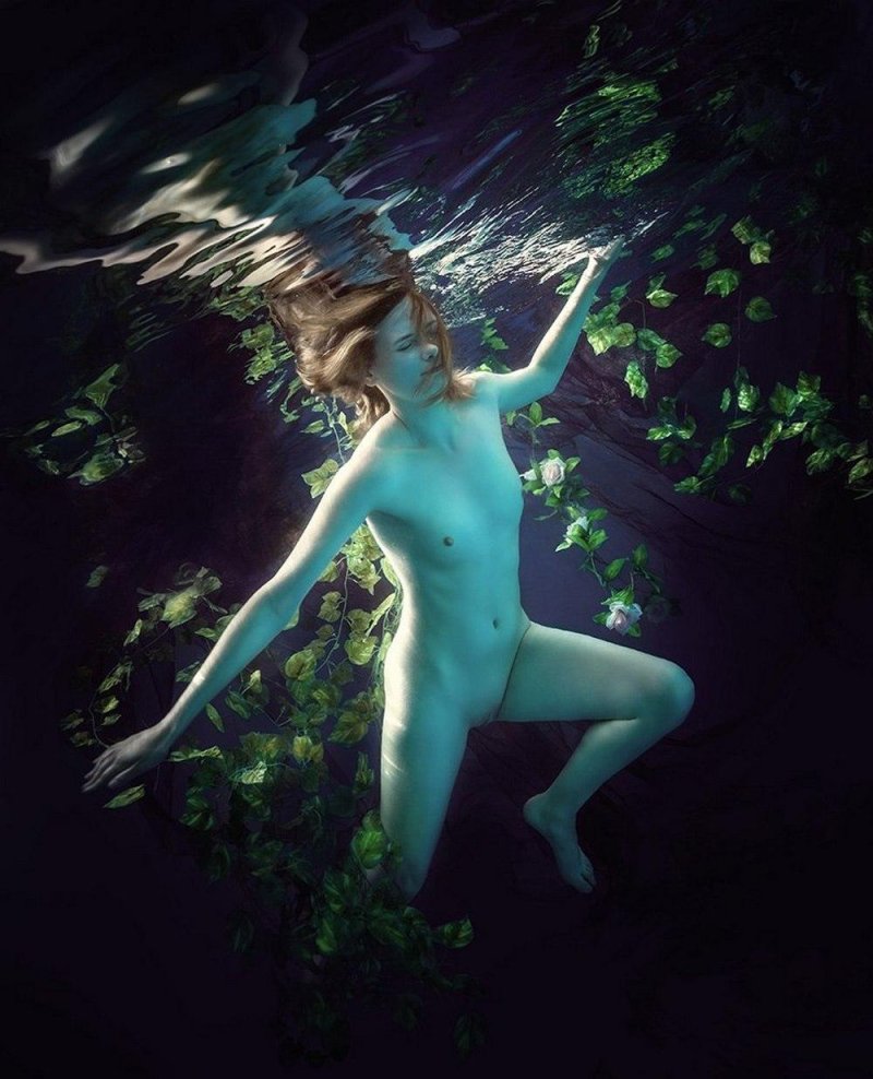 Naked girls under water, Dmitry Laudin photographer Mermaid, Girls under water