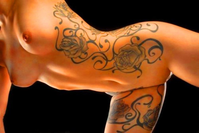 Erotic tattoos, Erotic girls with tattoos, Naked women with tattoos