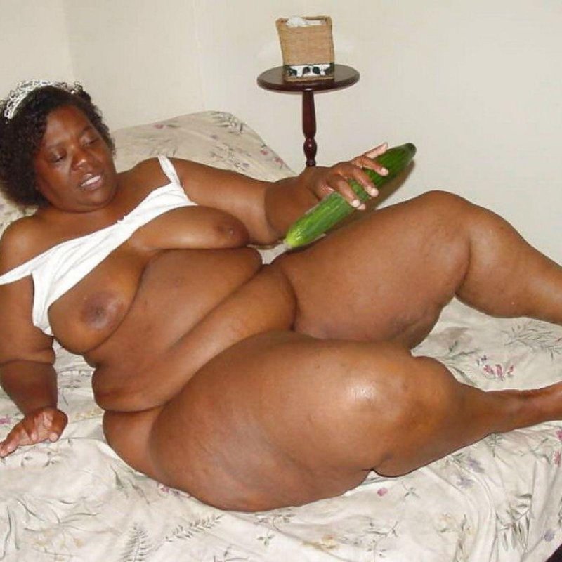 Cups of cobs, Fatant black woman, Cucumber